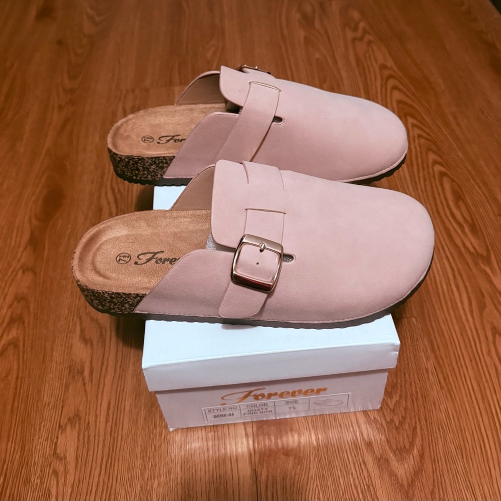 FOREVER LINK SHOES - BERK-64 Clogs - Picture 2 of 4